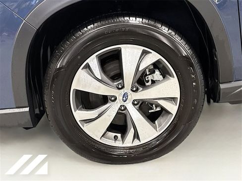 Certified 2024 Subaru Ascent Premium w/ Convenience Package image 32