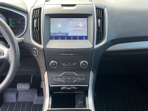 Used 2020 Ford Edge SEL image 35