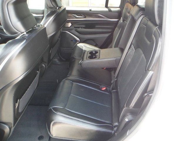 Certified 2023 Jeep Grand Cherokee Overland w/ Luxury Tech Group IV AWD/4WD image 55
