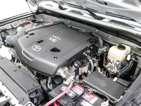 Used 2008 Toyota FJ Cruiser 4WD image 18