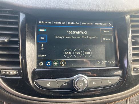 Used 2019 Chevrolet Trax LT w/ LT Convenience Package image 23