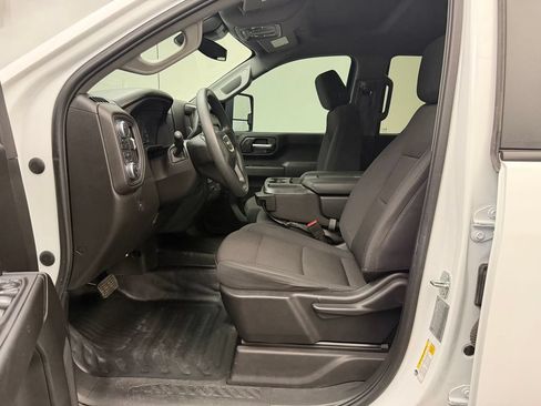 Used 2024 GMC Sierra 2500 Pro w/ Convenience Package AWD/4WD image 5