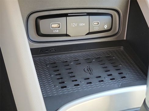 New 2026 Hyundai Venue SEL image 11