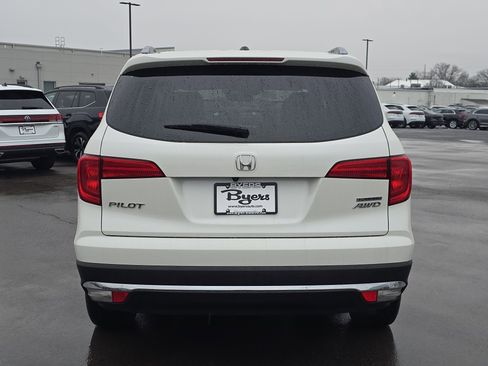 Used 2018 Honda Pilot Touring image 6