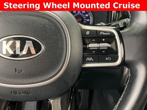 Used 2021 Kia Sorento S image 26