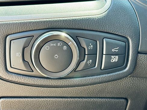 Used 2022 Ford Edge ST-Line image 10