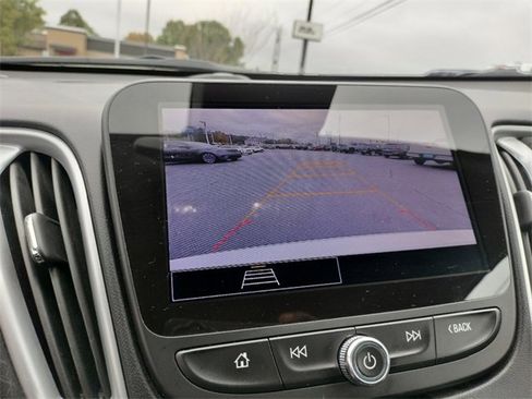 Used 2024 Chevrolet Malibu LT image 29