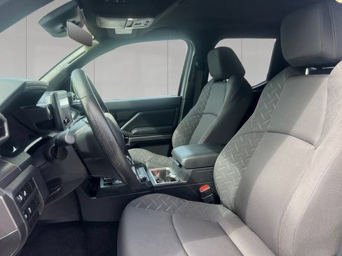 Used 2026 Toyota Tacoma SR5 AWD/4WD image 10
