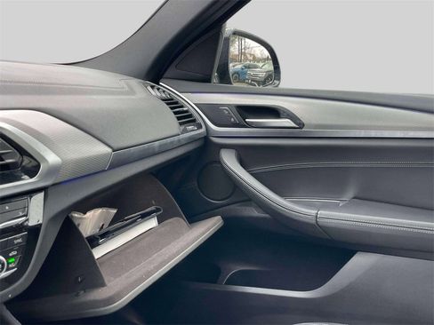 Used 2019 BMW X4 M40i w/ Executive Package image 34