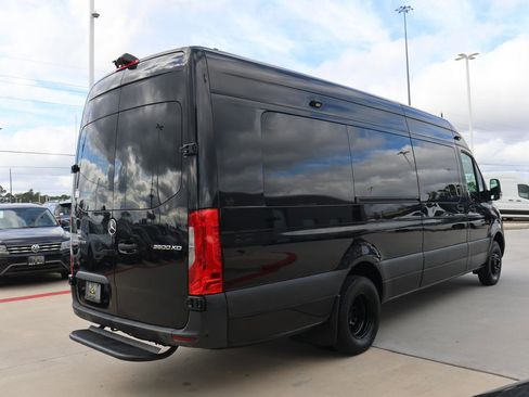 Used 2020 Mercedes-Benz Sprinter 3500 image 5