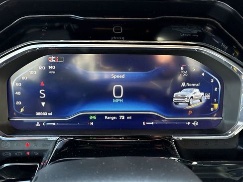 Used 2024 Chevrolet Silverado 1500 RST image 15