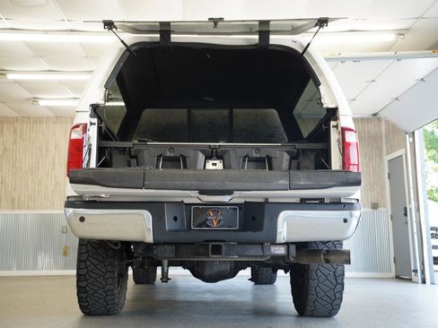 Used 2016 Ford F250 King Ranch w/ FX4 Off-Road Package AWD/4WD image 41