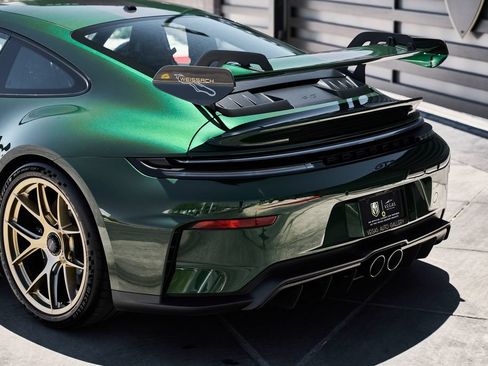 Used 2025 Porsche 911 GT3 w/ Weissach Package RWD image 16
