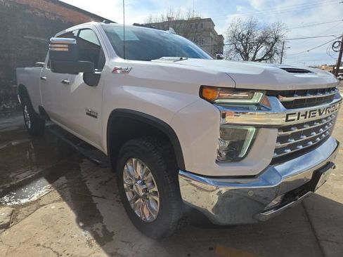 Used 2022 Chevrolet Silverado 3500 LTZ w/ LTZ Texas Edition AWD/4WD image 3