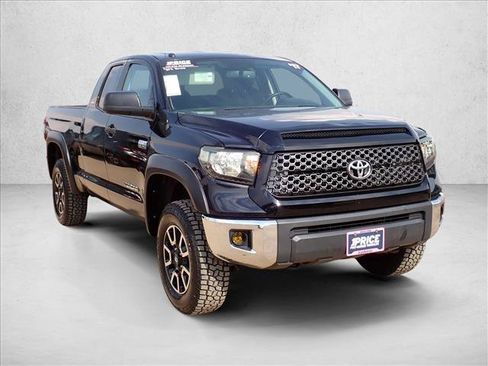 Used 2017 Toyota Tundra SR5 w/ TRD Off Road Package AWD/4WD image 5