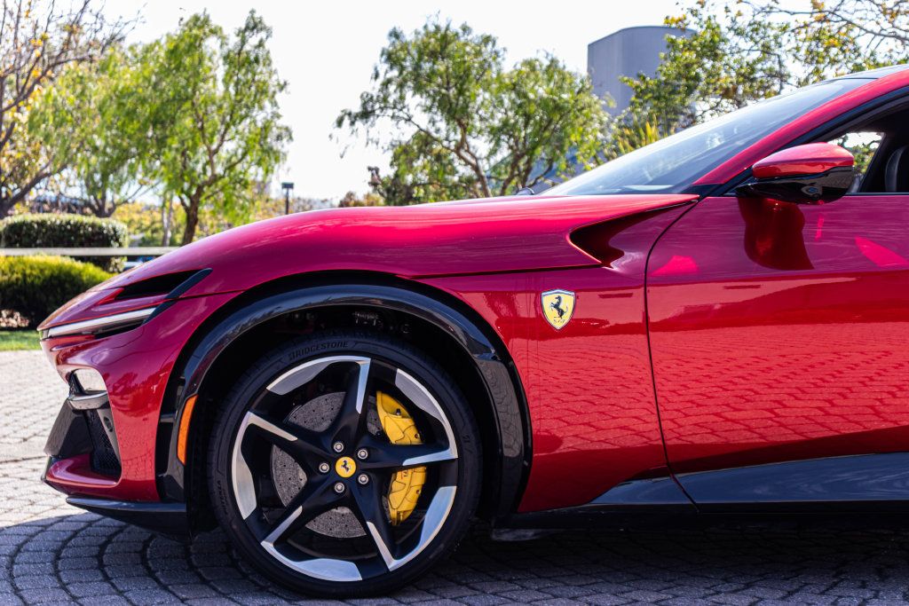 Used 2023 Ferrari Purosangue AWD/4WD image 29