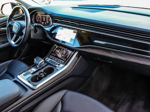 Used 2022 Audi Q8 Premium Plus w/ Premium Plus Package image 43