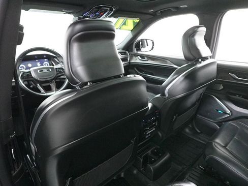 Used 2021 Jeep Grand Cherokee L Overland w/ Luxury Tech Group IV image 25