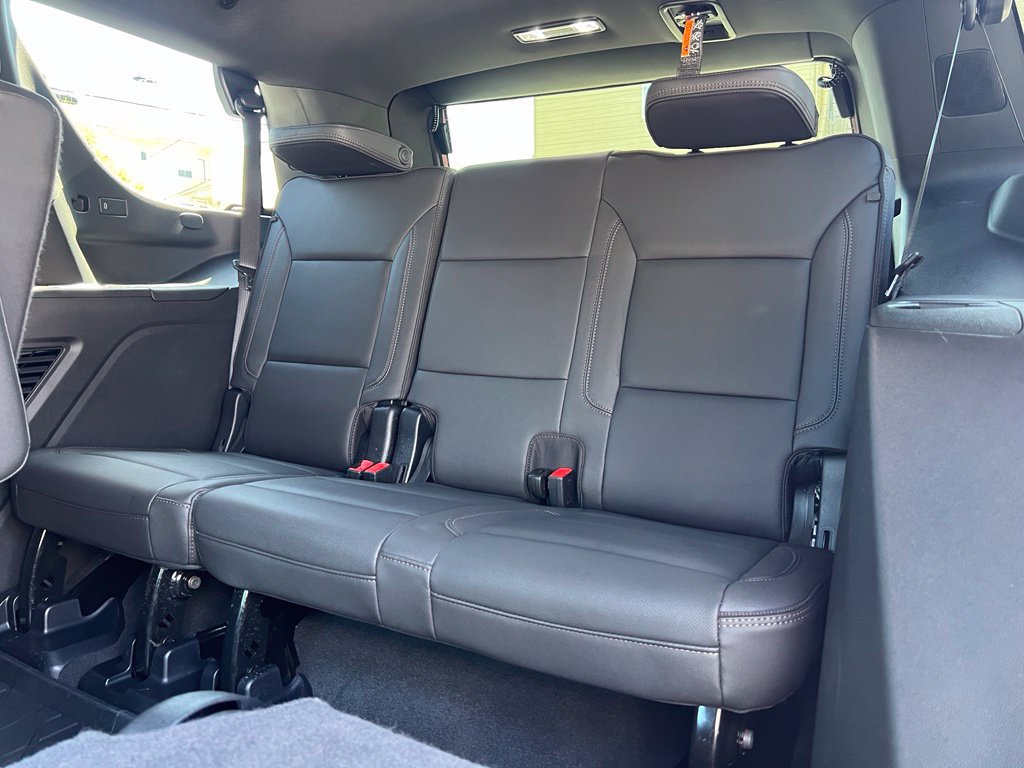 Used 2025 Chevrolet Tahoe High Country AWD/4WD image 18
