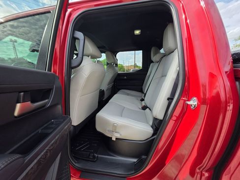Used 2025 Toyota Tacoma Limited image 18