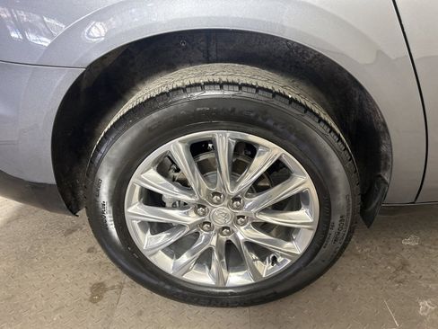 Used 2019 Buick Enclave Premium w/ Experience Buick Package image 12