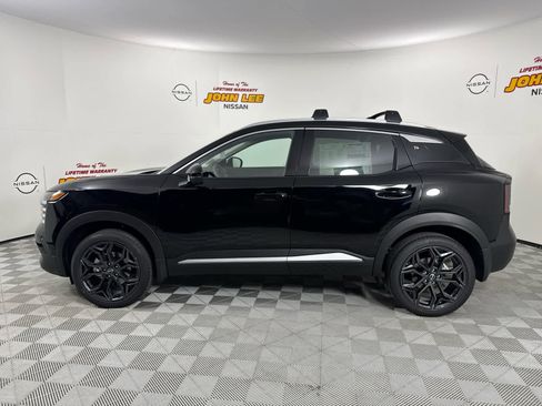 New 2026 Nissan Kicks SR w/ Illumination Package image 2