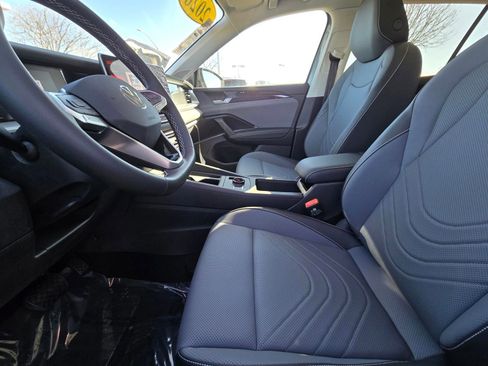 New 2025 Volkswagen GTI SE image 10