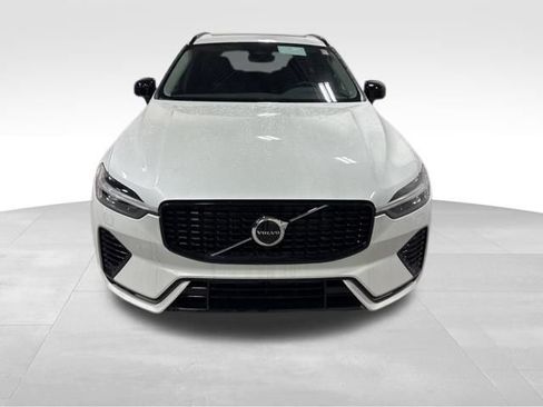 Used 2025 Volvo XC60 T8 Plus w/ Climate Package AWD/4WD image 11
