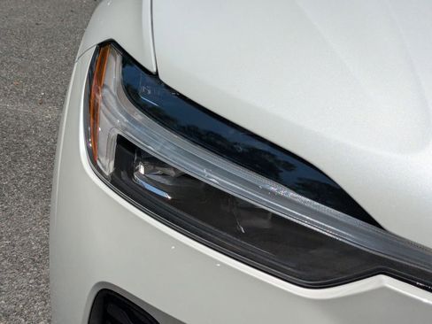 New 2026 Volvo XC60 B5 Core AWD/4WD image 9