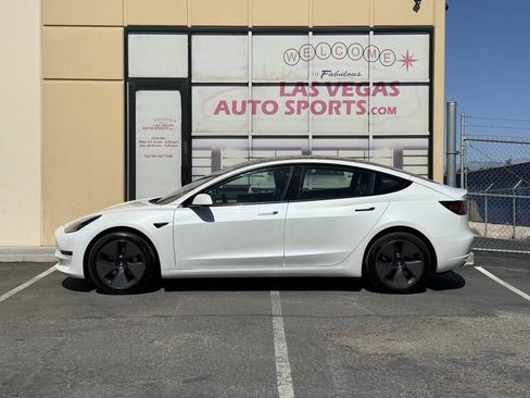 Used 2023 Tesla Model 3 Standard Range RWD image 5