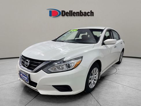 Used 2016 Nissan Altima 2.5 S w/ Power Driver Seat Package image 3