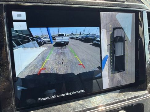 Used 2022 Ford F250 Lariat w/ Lariat Ultimate Package AWD/4WD image 13