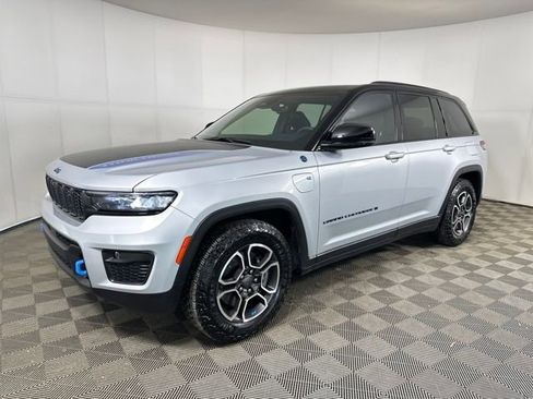 Used 2022 Jeep Grand Cherokee Trailhawk image 7