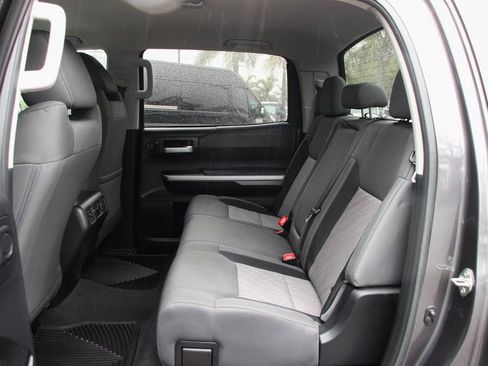 Used 2015 Toyota Tundra SR5 w/ TRD Off Road Package image 33