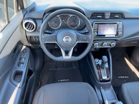 Used 2020 Nissan Versa S image 26