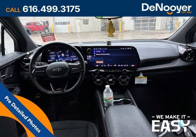 Used 2024 Chevrolet Blazer EV RS AWD/4WD image 4