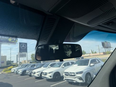 Used 2024 Mercedes-Benz Sprinter 2500 image 26
