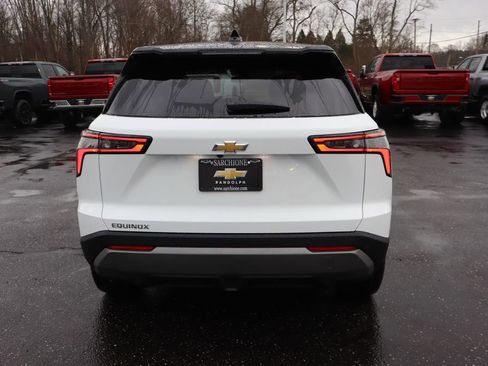 New 2026 Chevrolet Equinox LT image 30