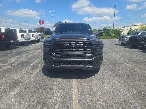 Used 2026 RAM 2500 Big Horn AWD/4WD image 3