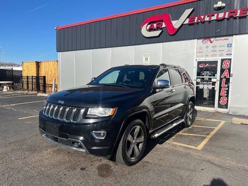 Used 2015 Jeep Grand Cherokee Overland w/ Advanced Technology Group image 2