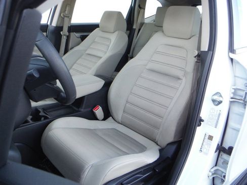 Used 2018 Honda CR-V LX image 14
