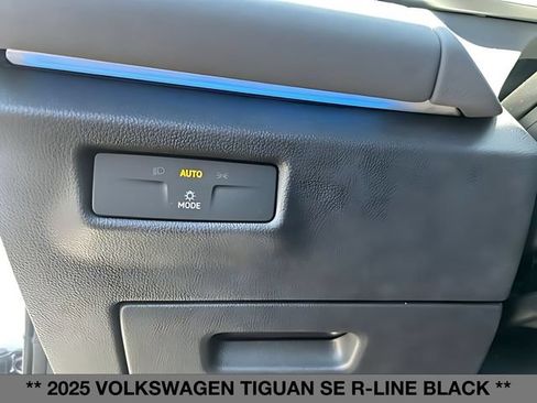 Used 2025 Volkswagen Tiguan SE R-Line AWD/4WD image 30