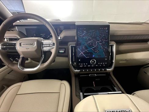 Used 2026 GMC Yukon XL Denali w/ Sun & Power Step Package image 32