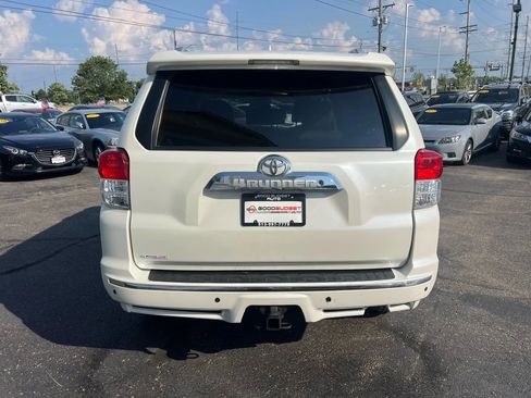 Used 2013 Toyota 4Runner SR5 image 8