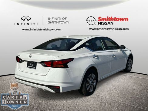 Used 2025 Nissan Altima 2.5 S FWD image 9