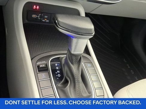 Certified 2025 Hyundai Kona SEL AWD/4WD image 18