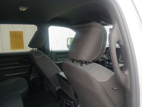 Used 2024 RAM 2500 Tradesman w/ Chrome Appearance Group AWD/4WD image 21