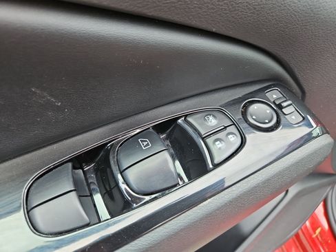 Used 2024 Nissan Altima 2.5 SR FWD image 21