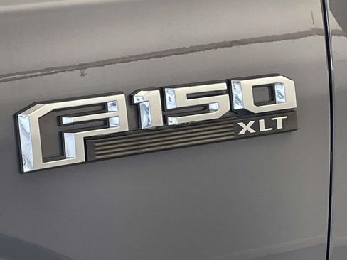 Used 2018 Ford F150 XLT w/ Equipment Group 302A Luxury AWD/4WD image 11