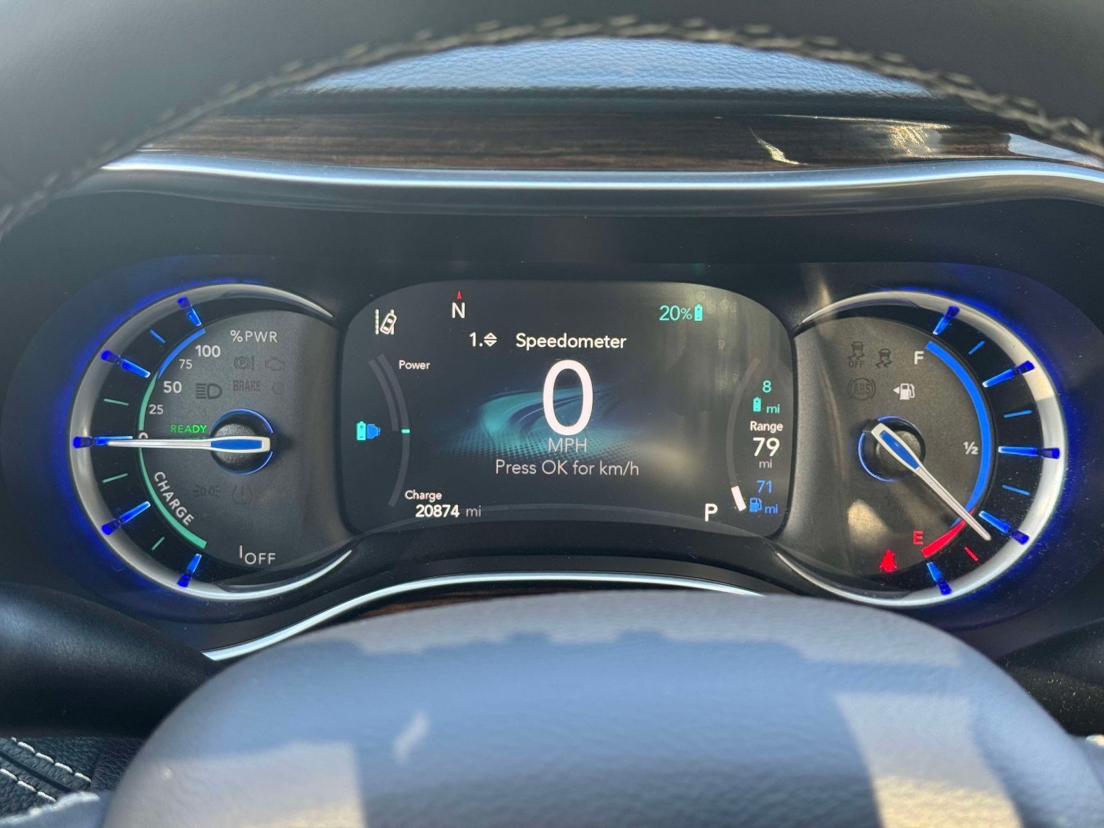 Used 2023 Chrysler Pacifica Limited FWD image 23
